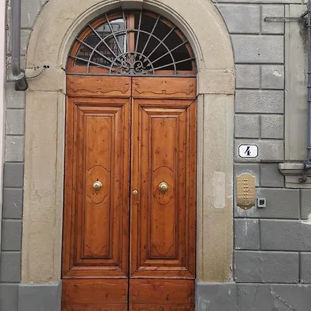 110 Sqm 6 Sleeps In Santa Croce Apartamento Florença